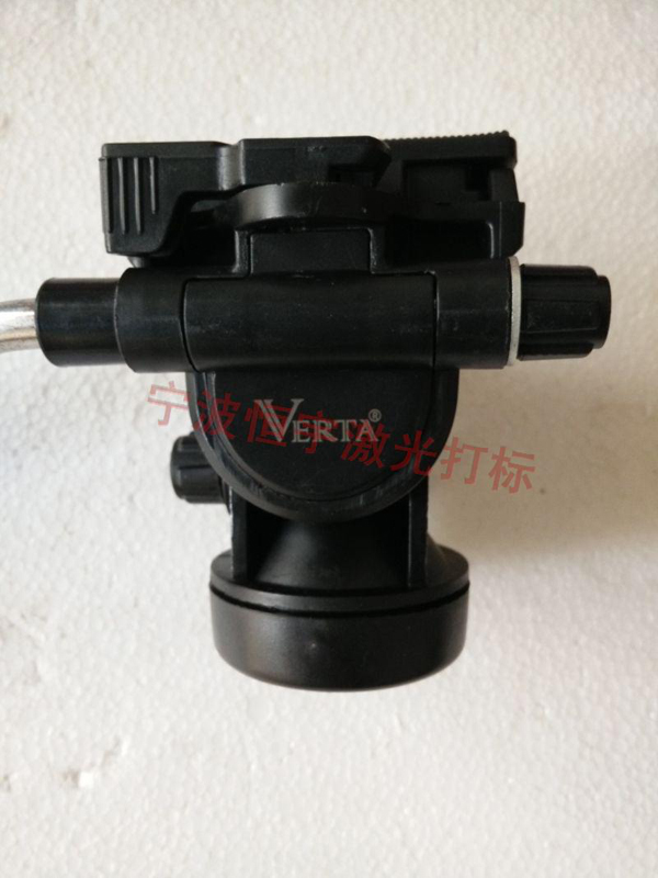 五金產品鐳射打標